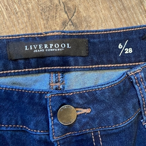 Liverpool Milly Capris - Picture 3 of 8